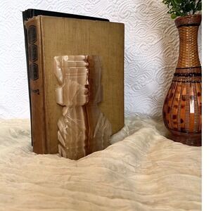 Onyx Bookend Statue